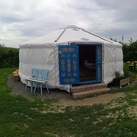 Apartman Jurta Na Zvireci Farme